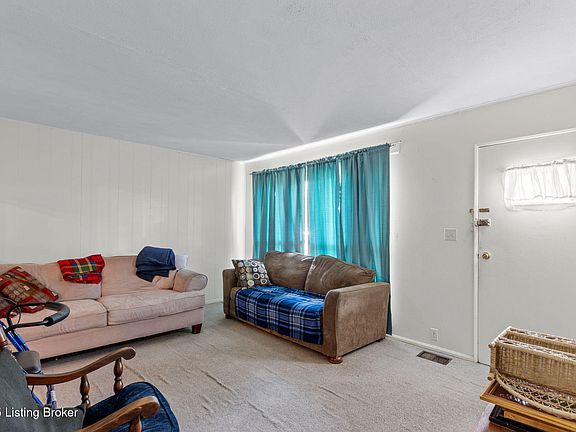 5th image of 7608 Nancy Ln