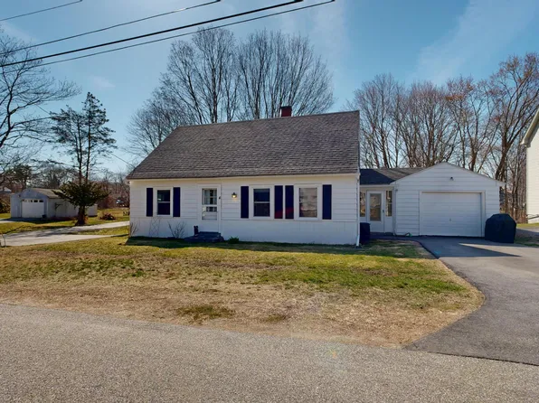 4 Therrien Avenue, Saco, ME 04072