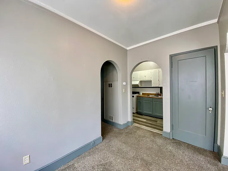 1510 E Broadway Ave #7 — Photo 12