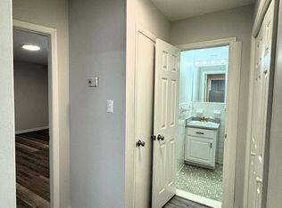 208 Cloverleaf Dr UNIT 5, Athens, AL 35611