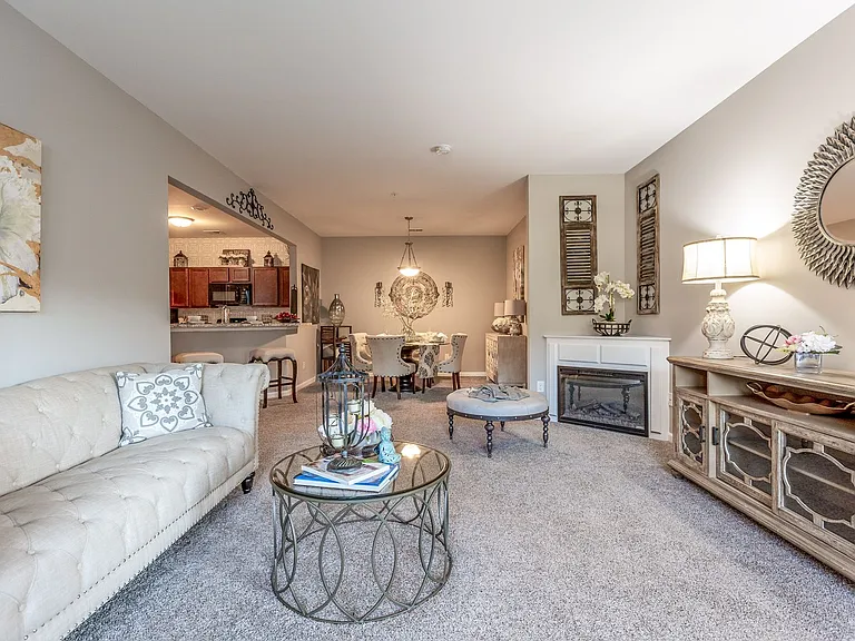 Harvard Place Apartments — Photo 18