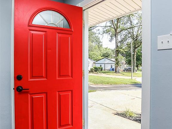 5th image of 115 La Havre Cir