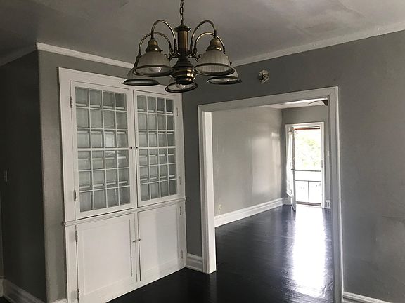 3rd image of 3828 Warwick Blvd #B