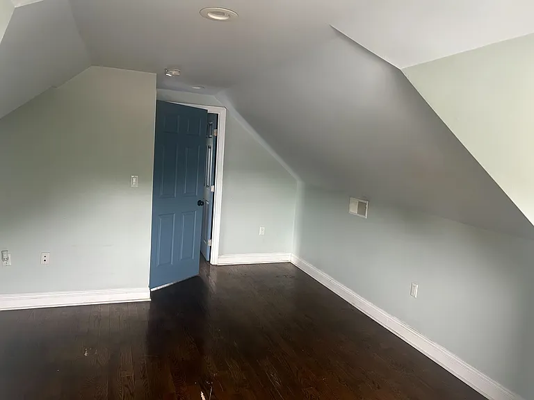 32 Augusta St — Photo 13