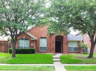 2448 Campfire Ln, Frisco, TX 75033