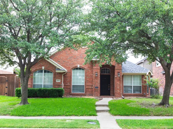 2448 Campfire Ln, Frisco, TX 75033