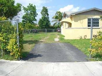 1st image of 10965 SW 69th Dr