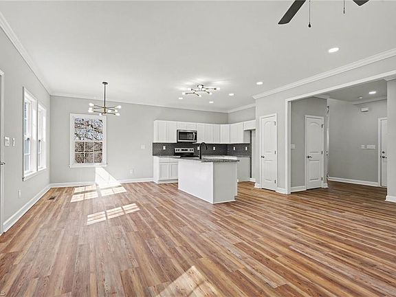 3rd image of 411 Motif Ln