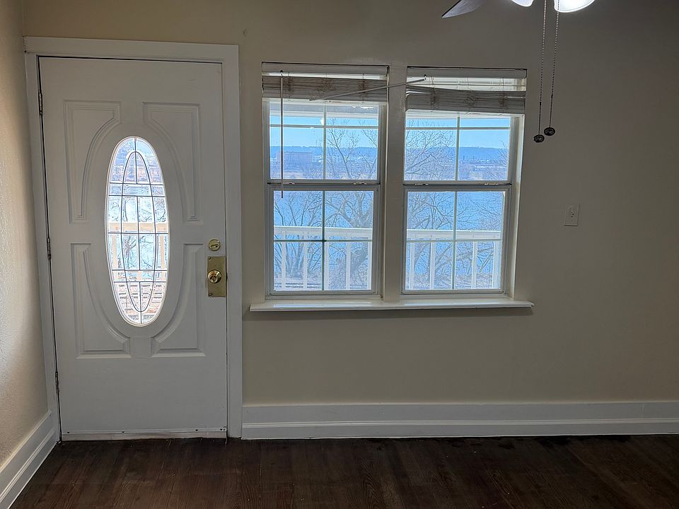 1st image of 1209 W 11th St #C