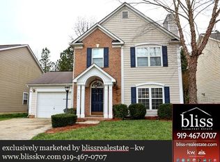 164 Gremar Dr, Holly Springs, NC 27540