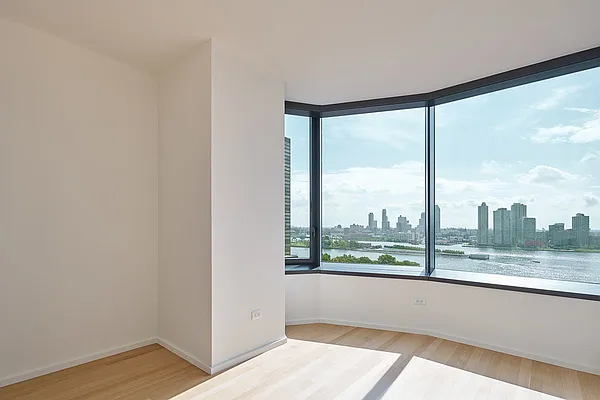 Rented by AA Management | media 27