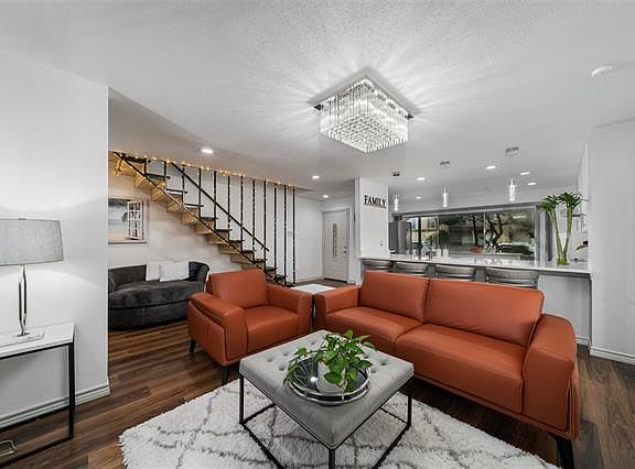 4th image of 1909 Place One Ln