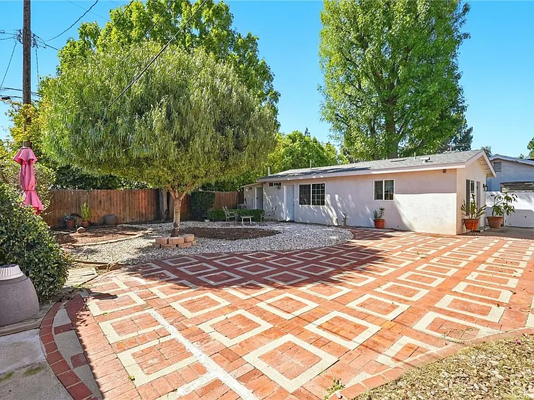 16514 Index St — Photo 42