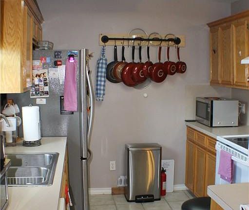 3rd image of 6813 Blue Skyway Dr