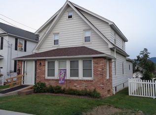 418 W 5th St, Lewistown, PA 17044