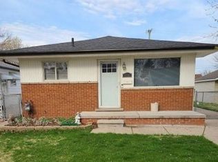 4990 Weddell St, Dearborn Heights, MI 48125
