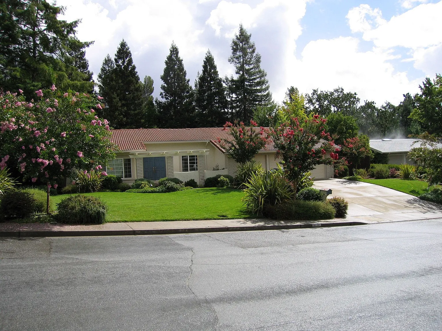 836 Matadera Cir photo 1