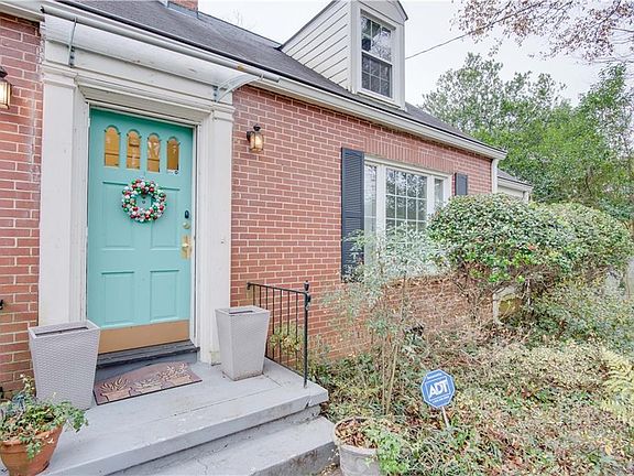 5th image of 2546 Batavia St