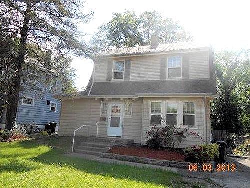 2nd image of 5855 Wyatt Ave