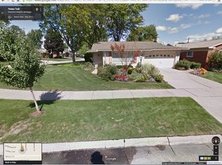 27012 Timber Trl, Dearborn Heights, MI 48127