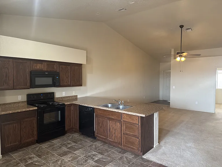 3154 S Robert Way — Photo 4