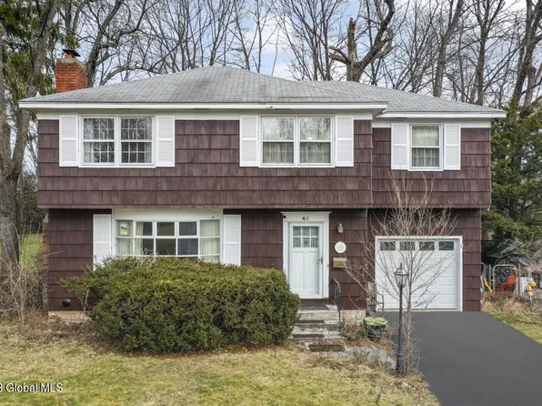 42 Pineview Avenue, Delmar, NY 12054