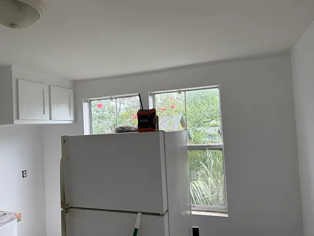 1811 Naldo Ave — Photo 8