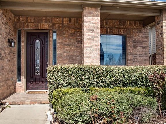 Welcoming Front Porch...