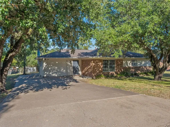 1305 Laura Ln, College Station, TX 77840