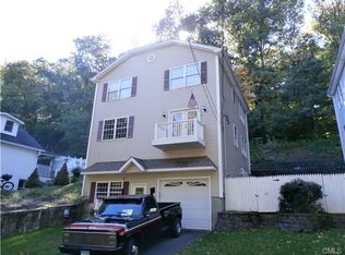 332 Scott St, Naugatuck, CT 06770