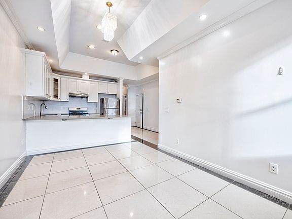 5th image of 575 Evergreen Ave Floor 2