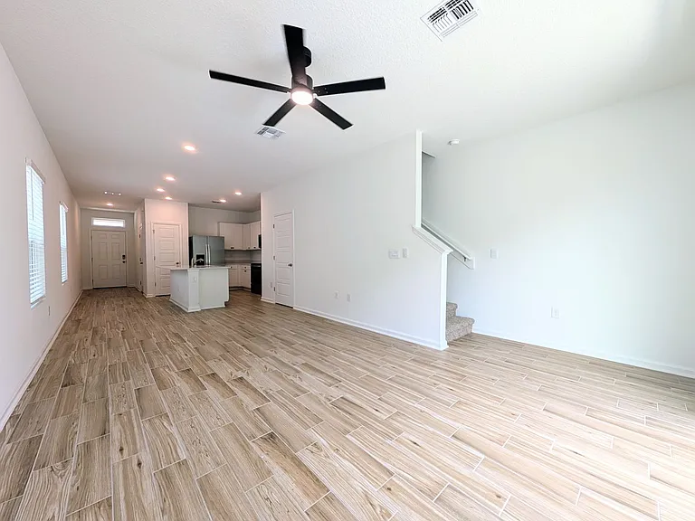 3225 Schoolmarm St — Photo 8