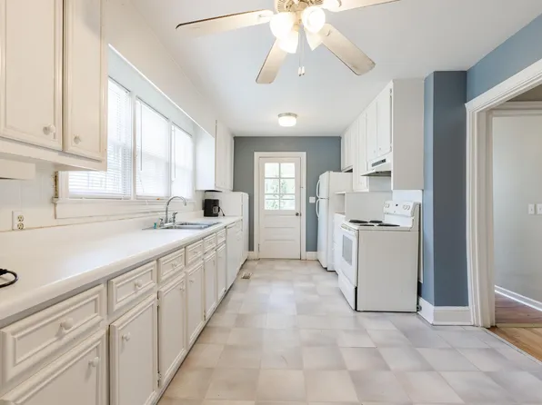 119 Merrilat Ave, Greenville, SC 29617