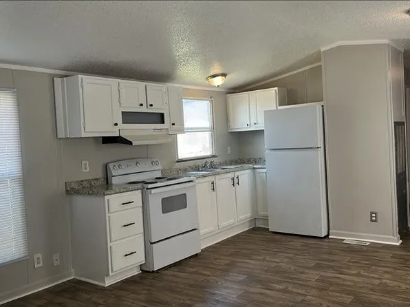 126 Cardinal Ln House 126, House Springs, MO 63051