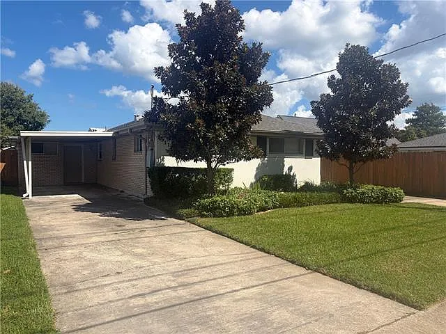 3 bed, 2.0 bath, 1435 sqft, $2,200 — Photo 3