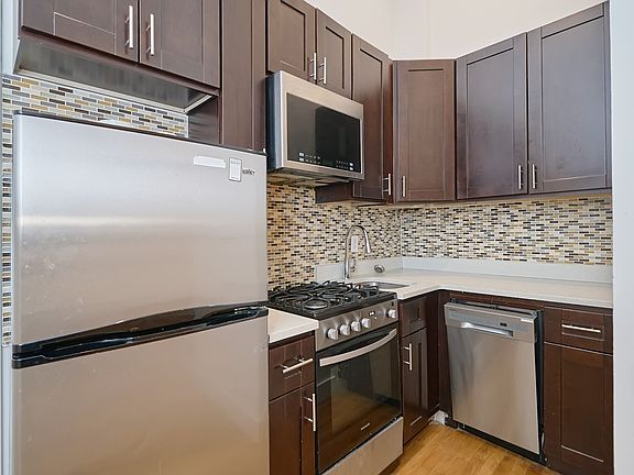 3rd image of 157 Lexington Ave APT 4B