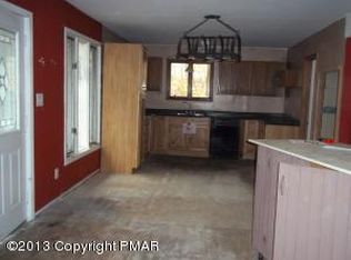 12024 Maplewood Dr, East Stroudsburg, PA 18302