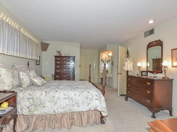 2nd image of 10217 W Pineridge Dr