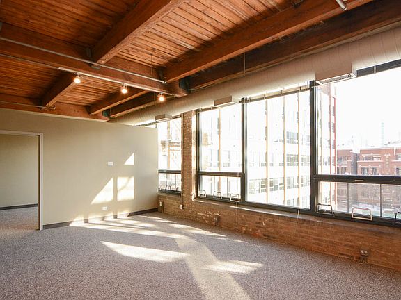 5th image of 925 W Huron St APT 311