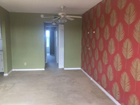 4th image of 445 Dover C
