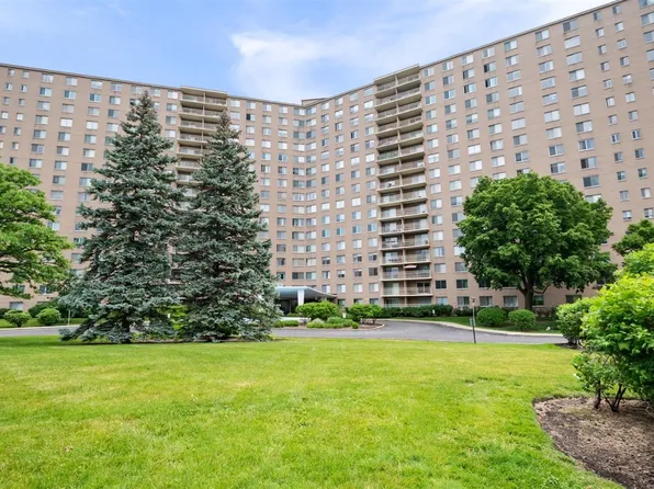 7061 N Kedzie Ave Suite 115, Chicago, IL 60645