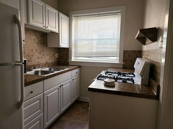 5th image of 2119 Alfred Ave Floor 2