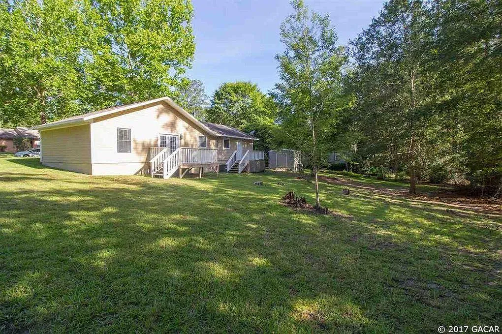 3 bed, 1416 sqft, $2,100 — Photo 3