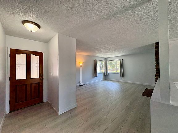 2nd image of 637 Geneva Ave