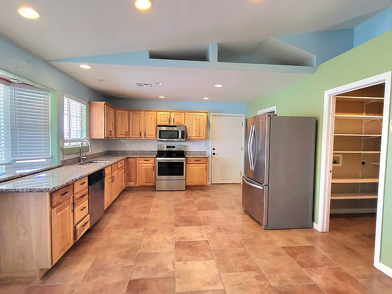 831 David Adam Rd — Photo 18