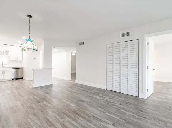 8971 S Hollybrook Boulevard #308, Pembroke Pines, FL 33025