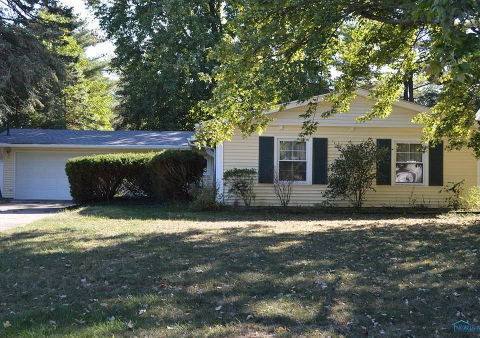 1st image of 709 Birch St