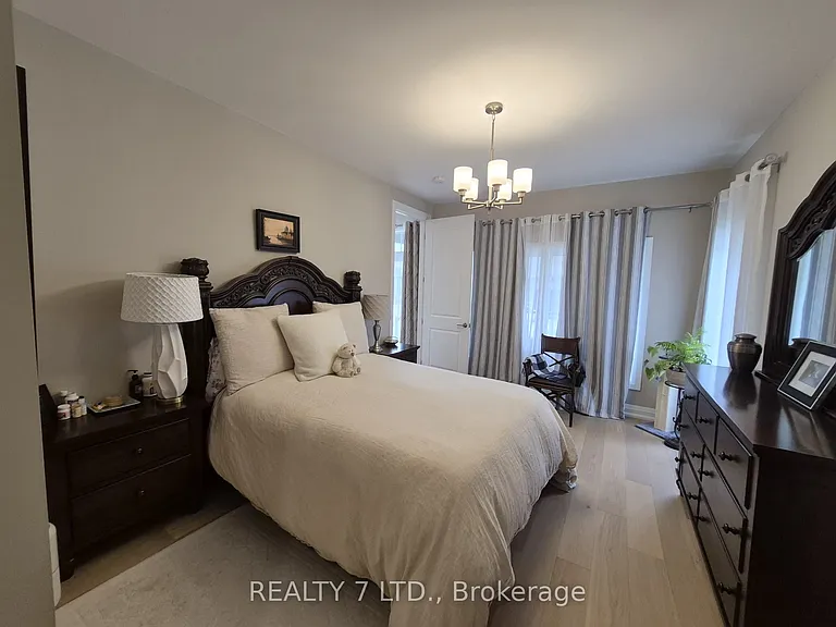 9150 Willoughby Dr #40 — Photo 23