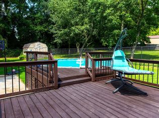 2382 Old Greenbrier Pike, Greenbrier, TN 37073