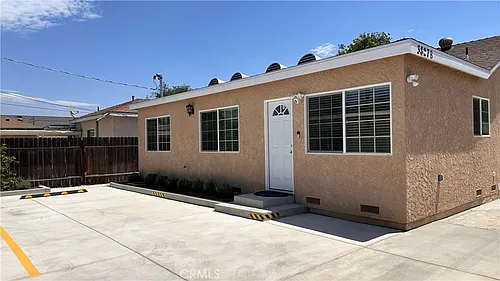 3827 Esmeralda Ave #B Photo 1